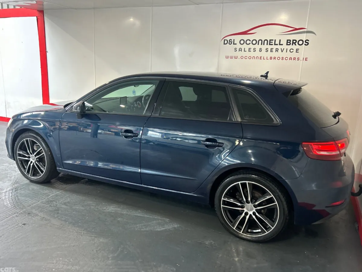Audi A3 Hatchback, Diesel, 2017, Blue