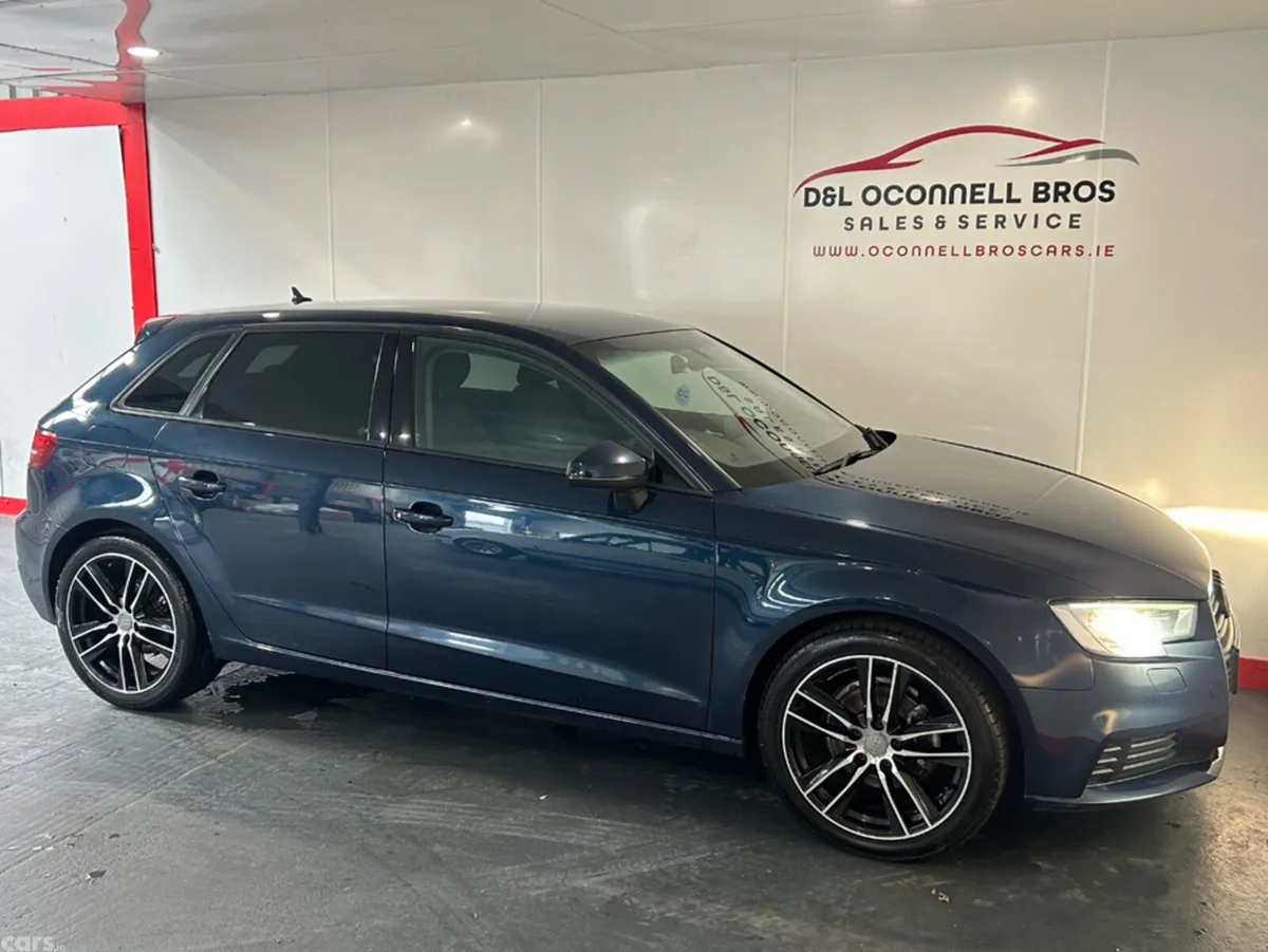 Audi A3 Hatchback, Diesel, 2017, Blue