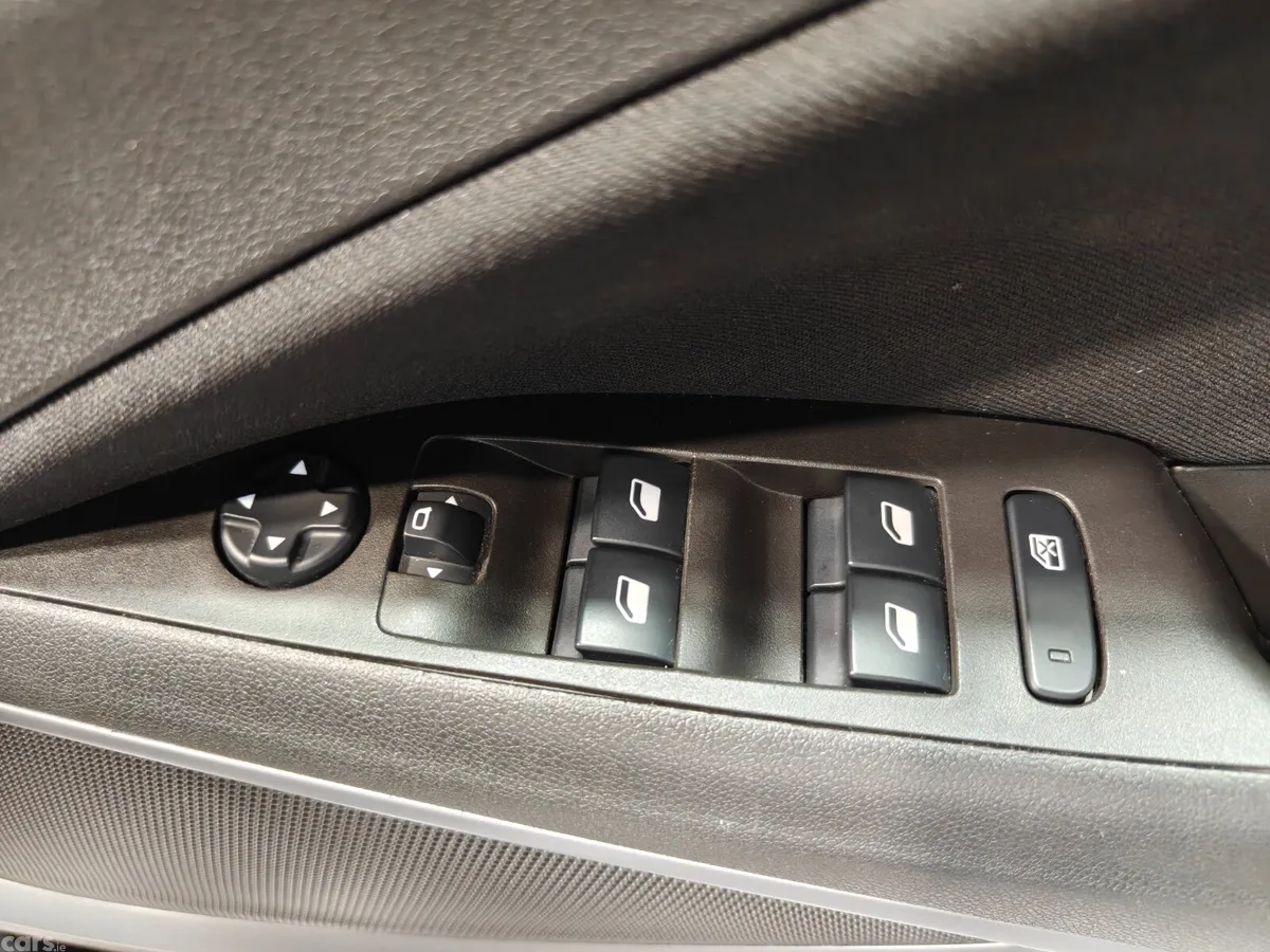 Opel Crossland X SUV, Petrol, 2018, Grey