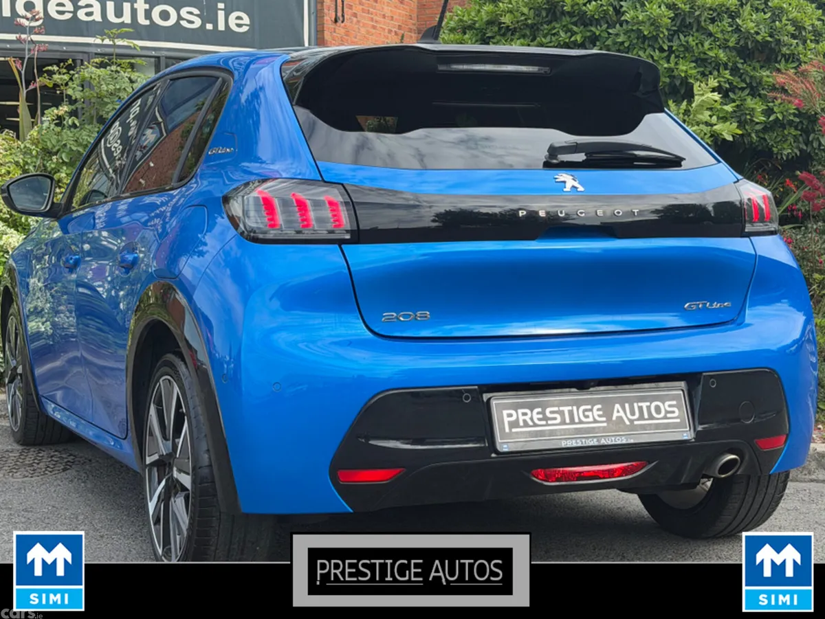 Peugeot 208 Hatchback, Petrol, 2021, Blue