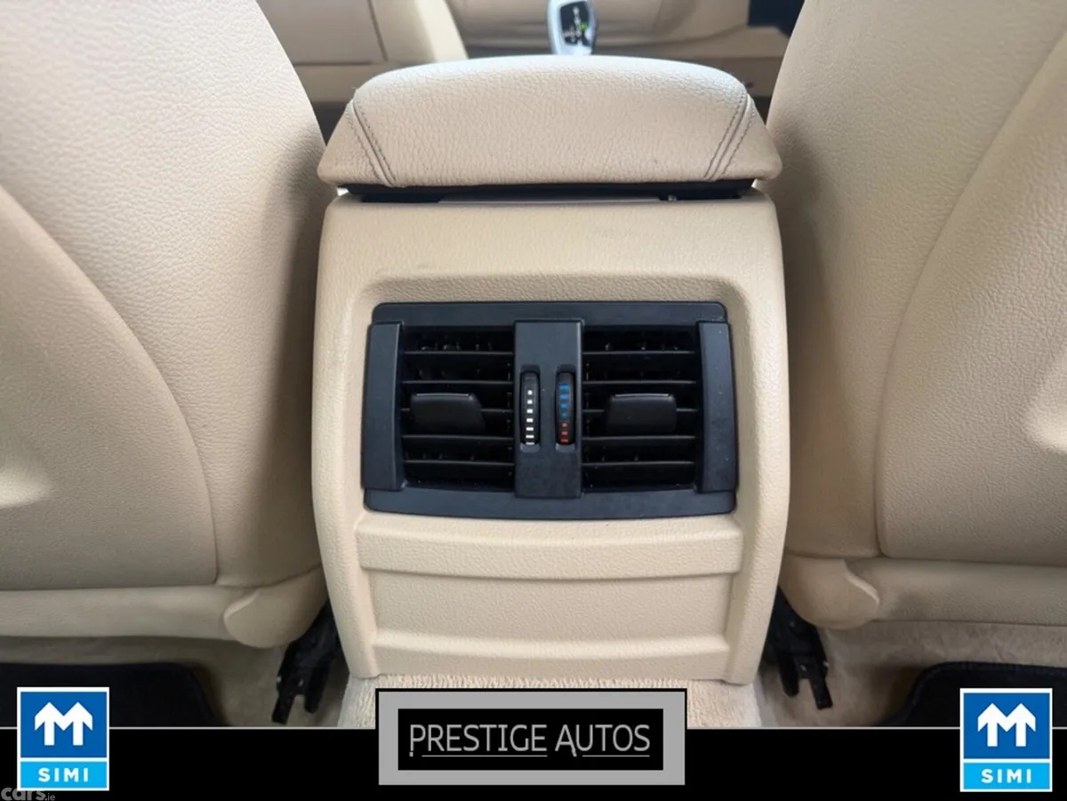 BMW 3-Series Saloon, Diesel, 2015, Silver