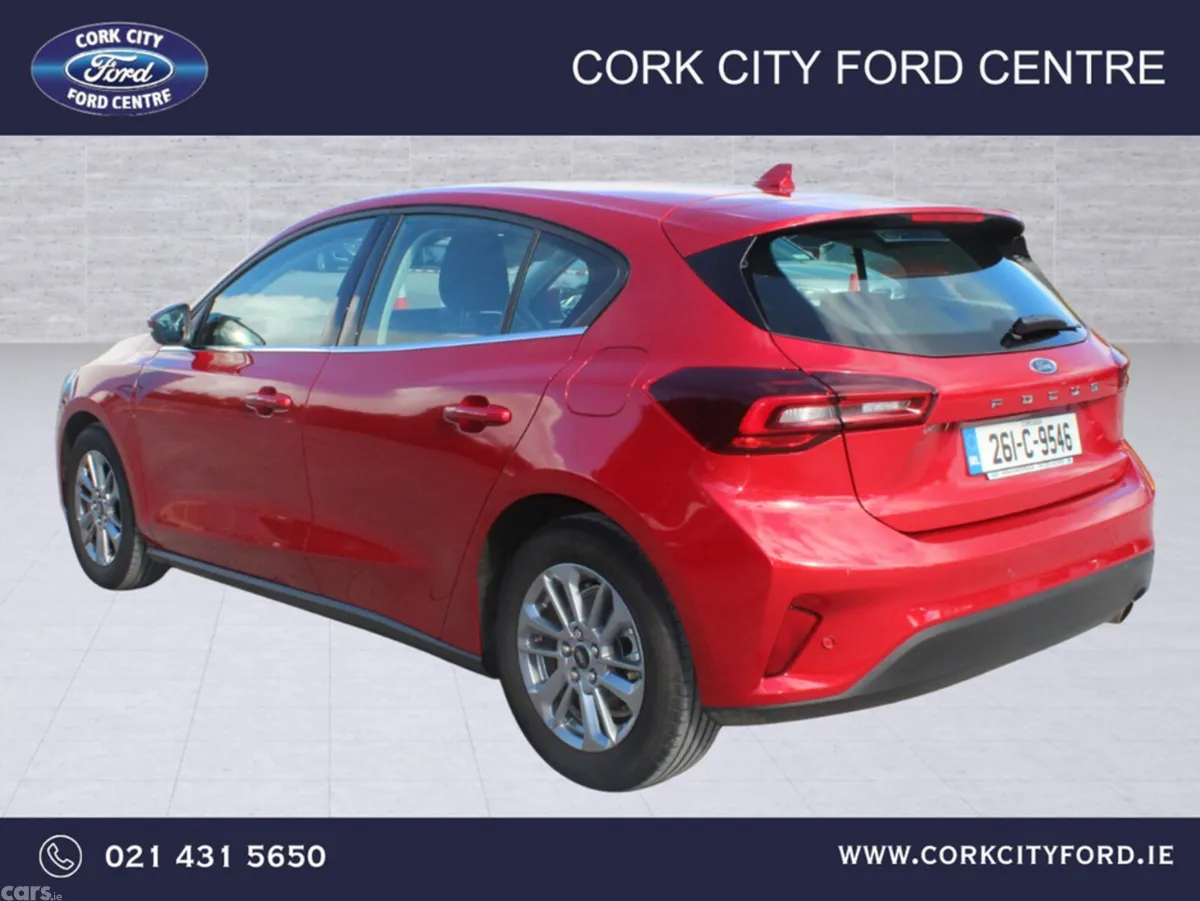 Ford Focus Hatchback, Petrol, 2026, Red