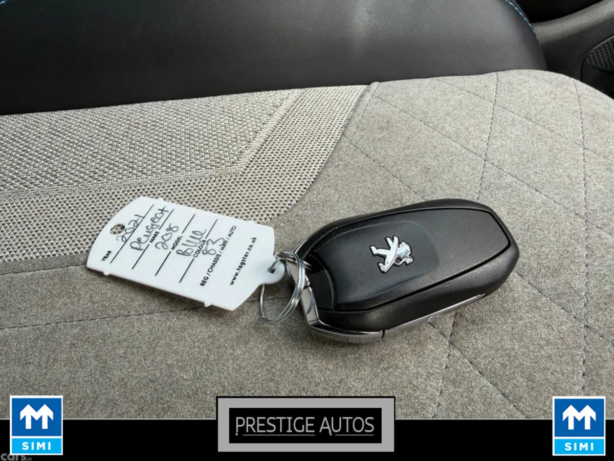 Peugeot 208 Hatchback, Petrol, 2021, Blue