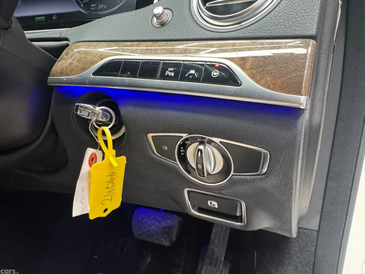 Mercedes-Benz S-Class Saloon, Petrol Hybrid, 2015, White