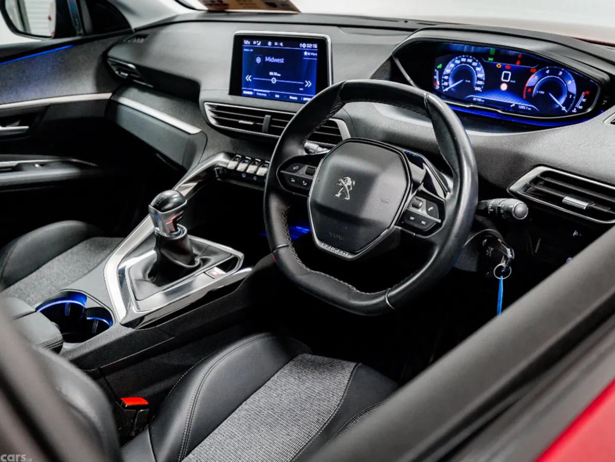 Peugeot 3008 SUV, Diesel, 2020, Red