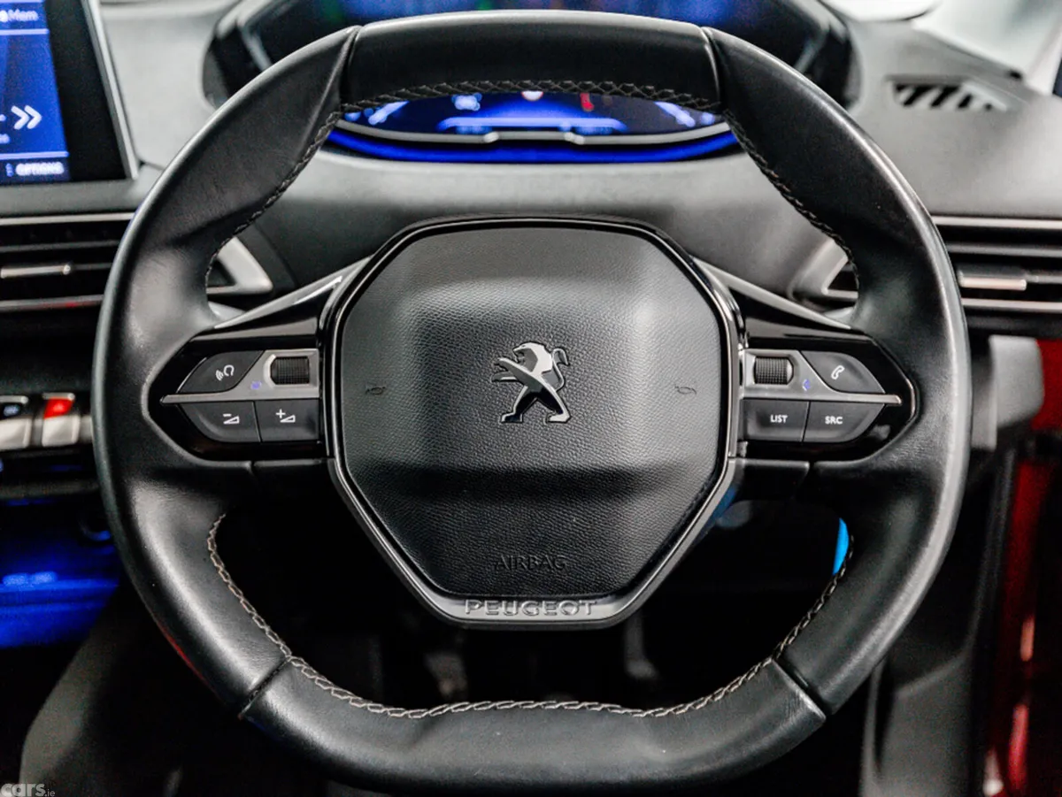 Peugeot 3008 SUV, Diesel, 2020, Red