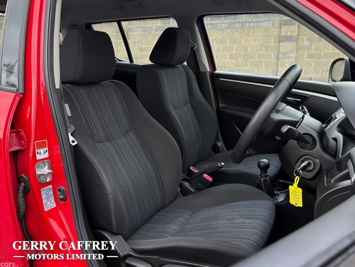 Suzuki Swift Hatchback, Petrol, 2015, Red