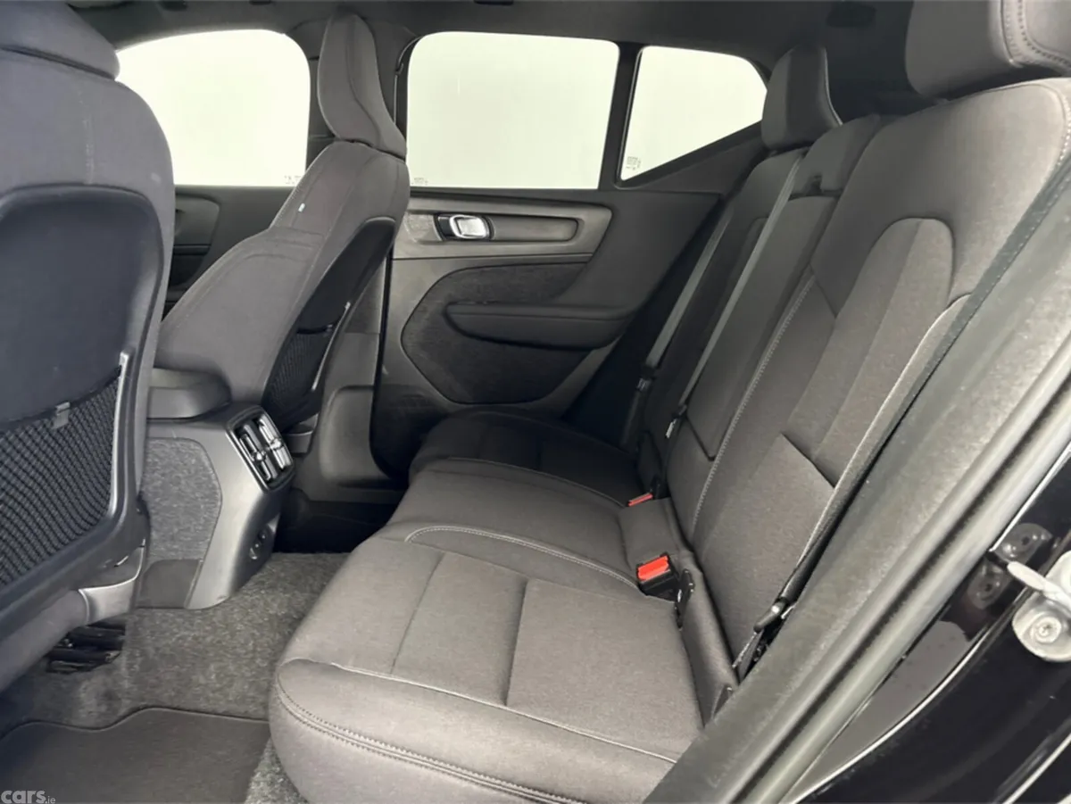 Volvo XC40 Estate, Electric, 2023, Black