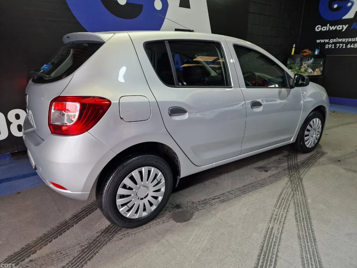 Dacia Sandero Hatchback, Petrol, 2016, Silver