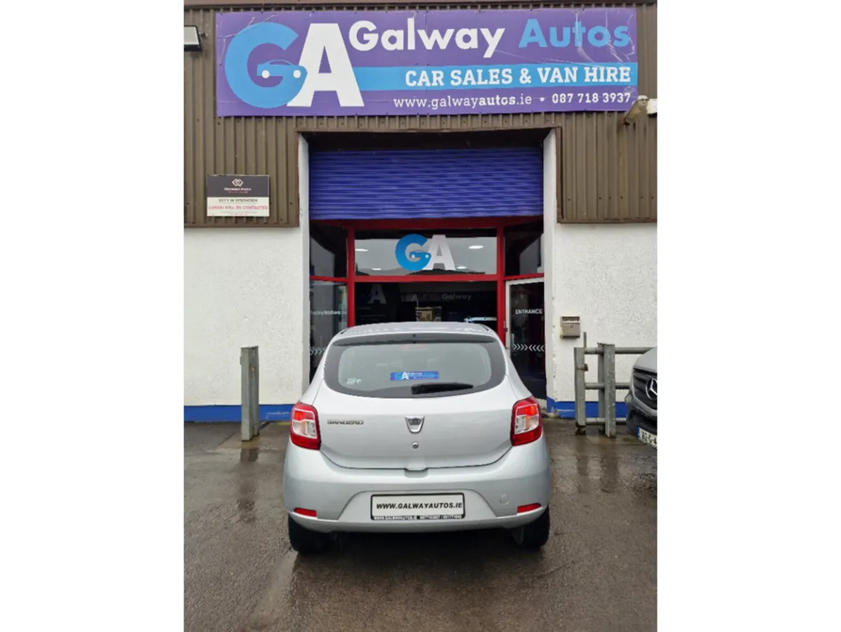 Dacia Sandero Hatchback, Petrol, 2016, Silver