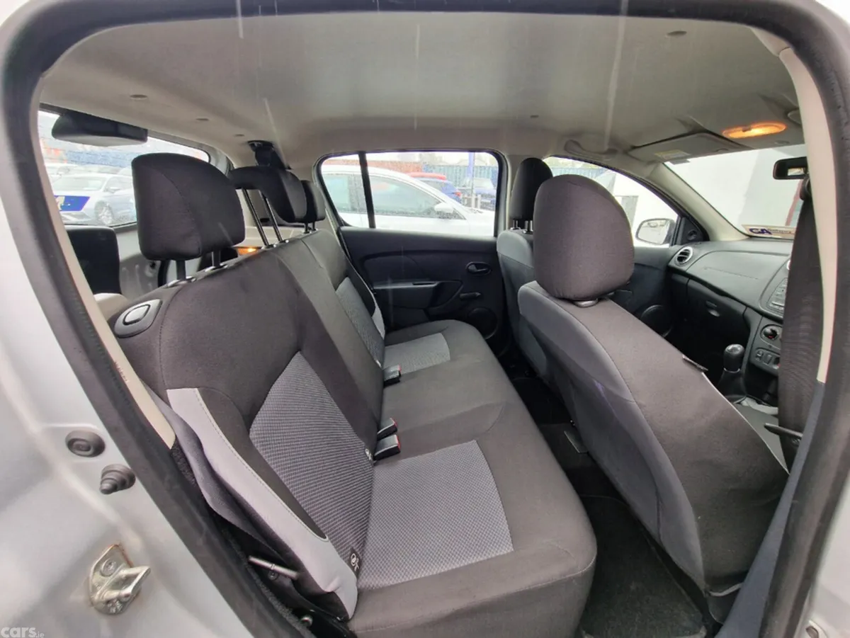 Dacia Sandero Hatchback, Petrol, 2016, Silver