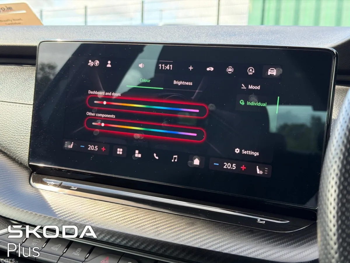 Skoda Octavia Hatchback, Diesel, 2025, White