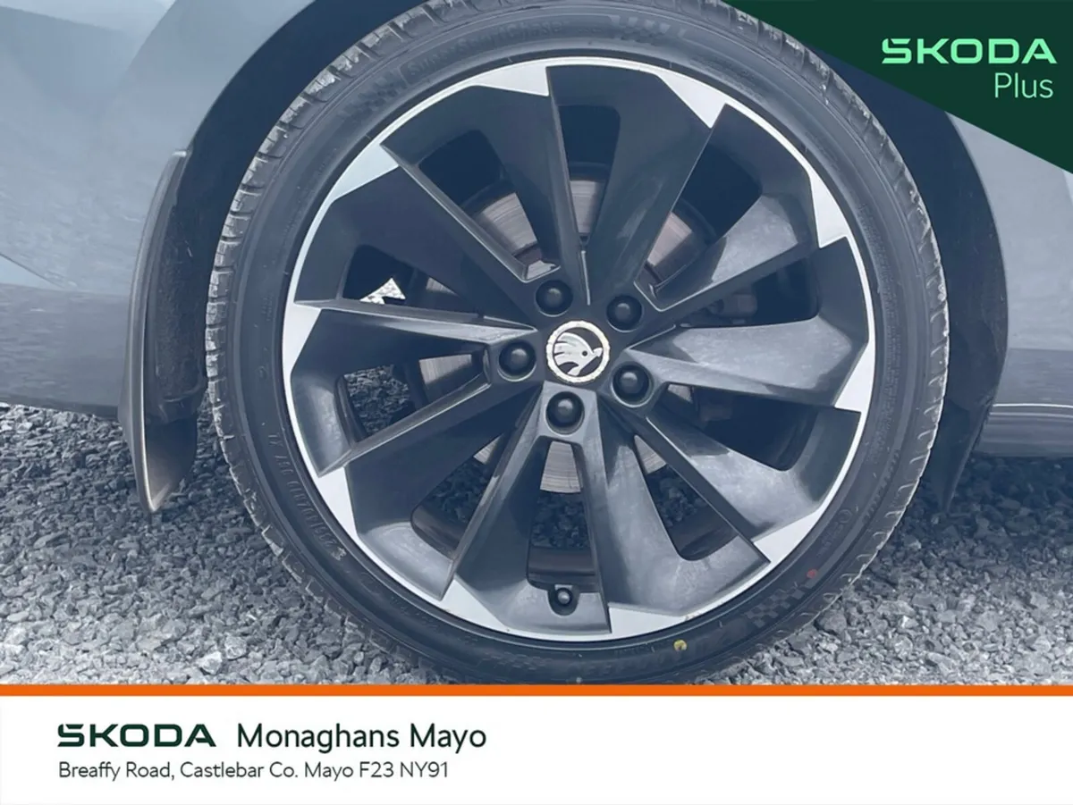 Skoda Superb Hatchback, Diesel, 2024, Grey