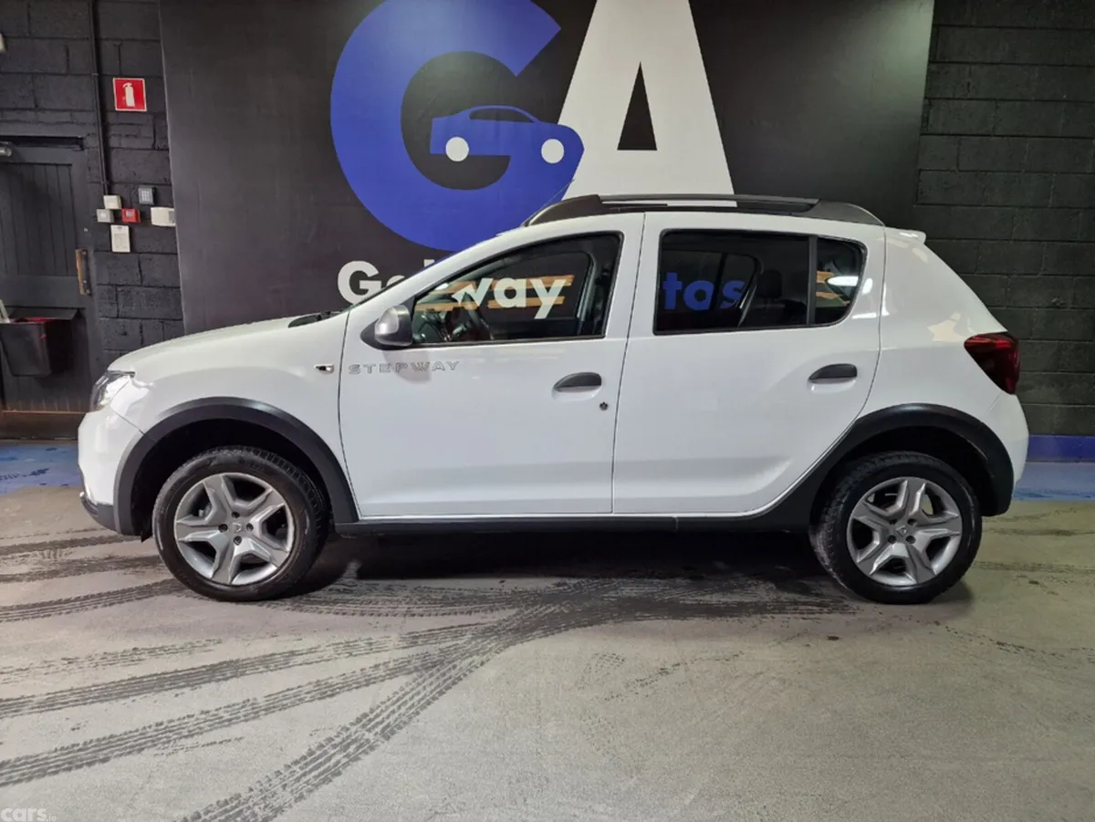Dacia Sandero Stepway Hatchback, Petrol, 2018, White