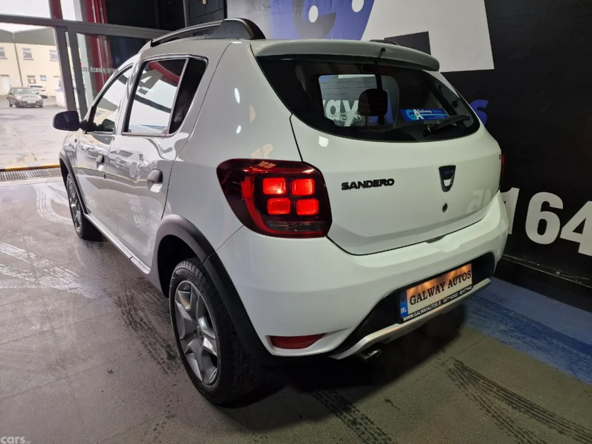 Dacia Sandero Stepway Hatchback, Petrol, 2018, White