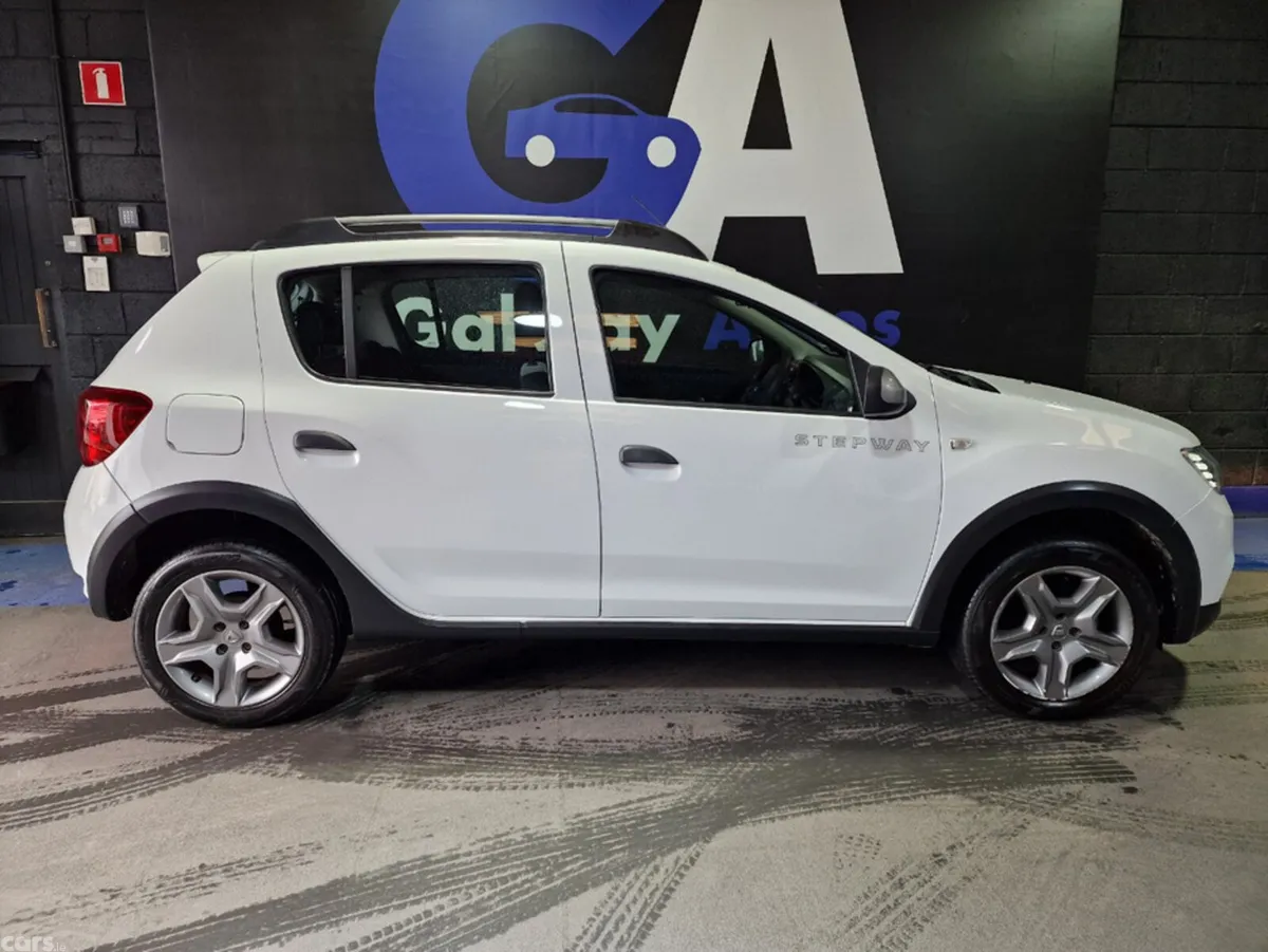 Dacia Sandero Stepway Hatchback, Petrol, 2018, White