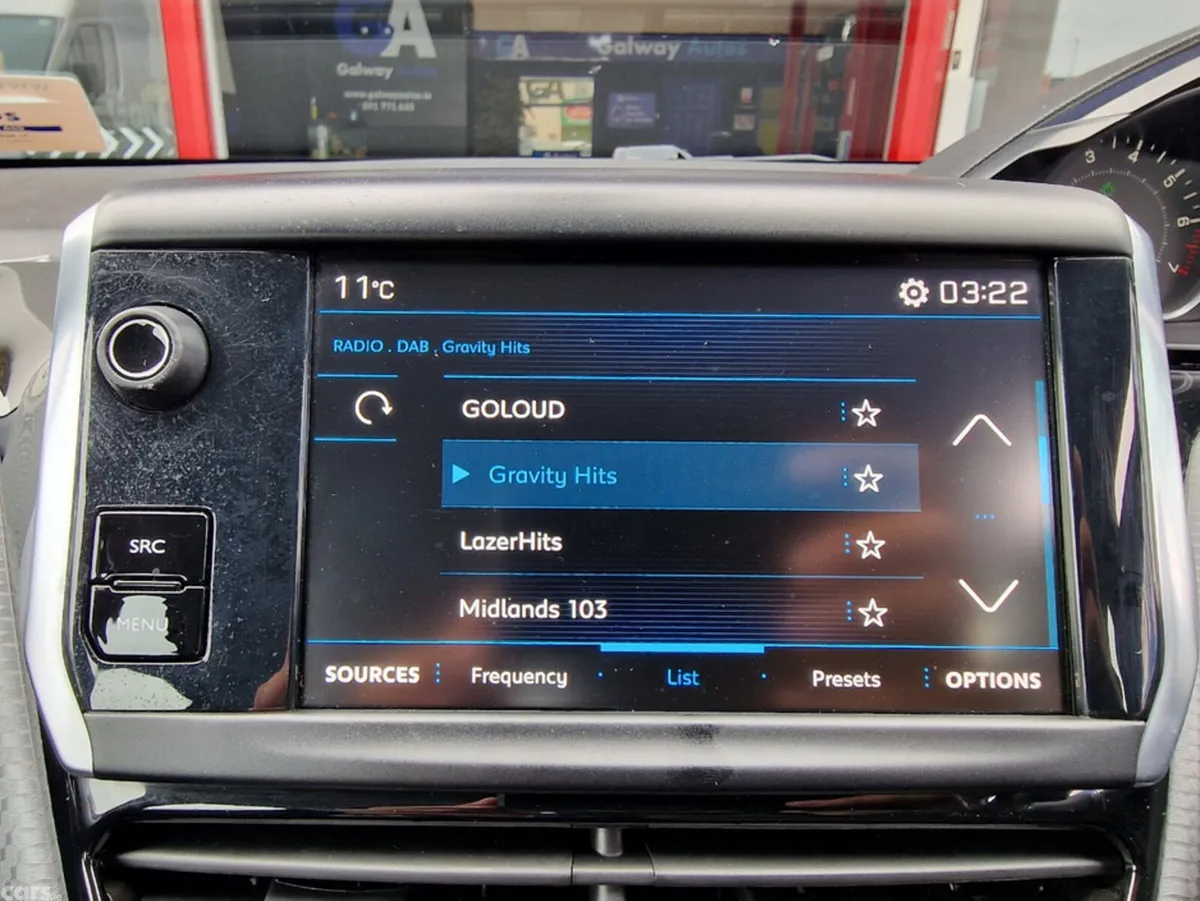 Peugeot 208 Hatchback, Petrol, 2019, Grey