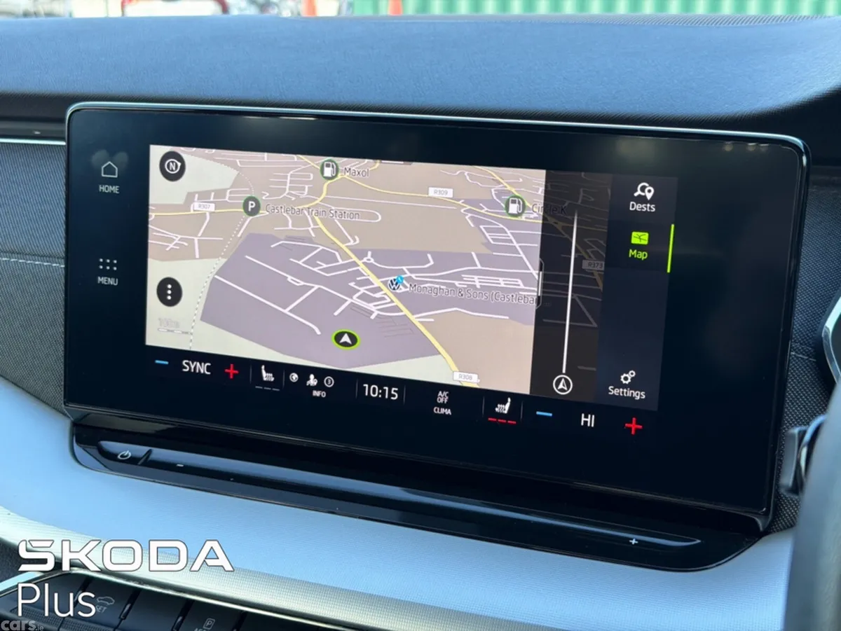 Skoda Octavia Hatchback, Petrol, 2023, Black