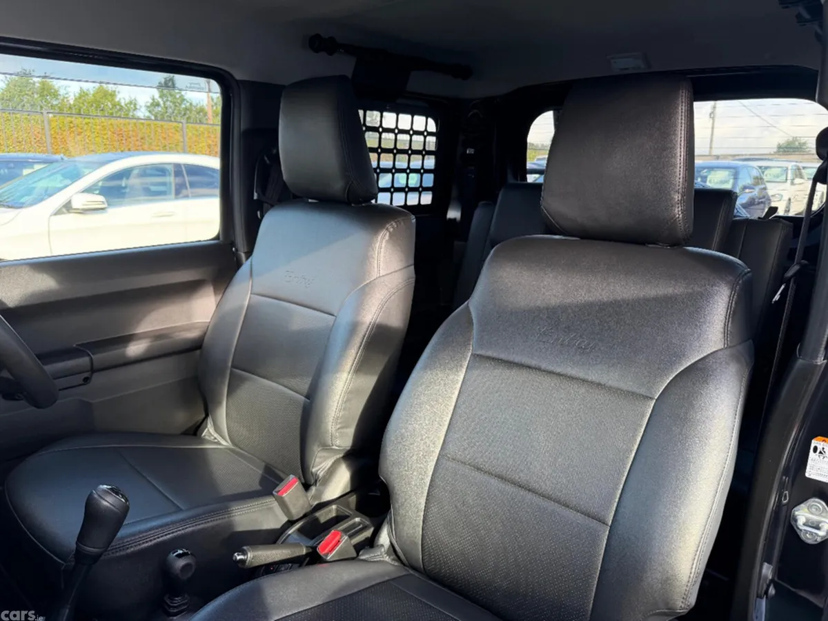 Suzuki Jimny MPV, Petrol, 2024, Black