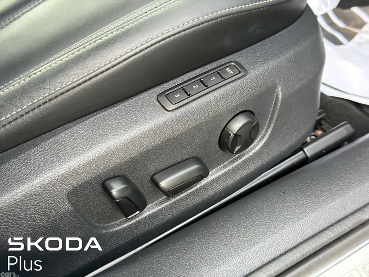 Skoda Superb Hatchback, Diesel, 2024, Grey