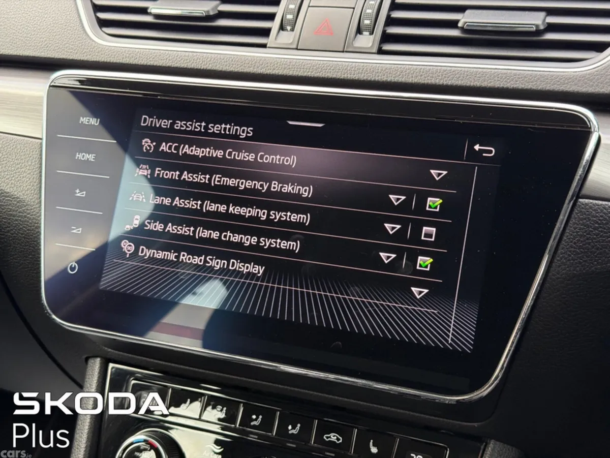 Skoda Superb Hatchback, Diesel, 2024, Grey