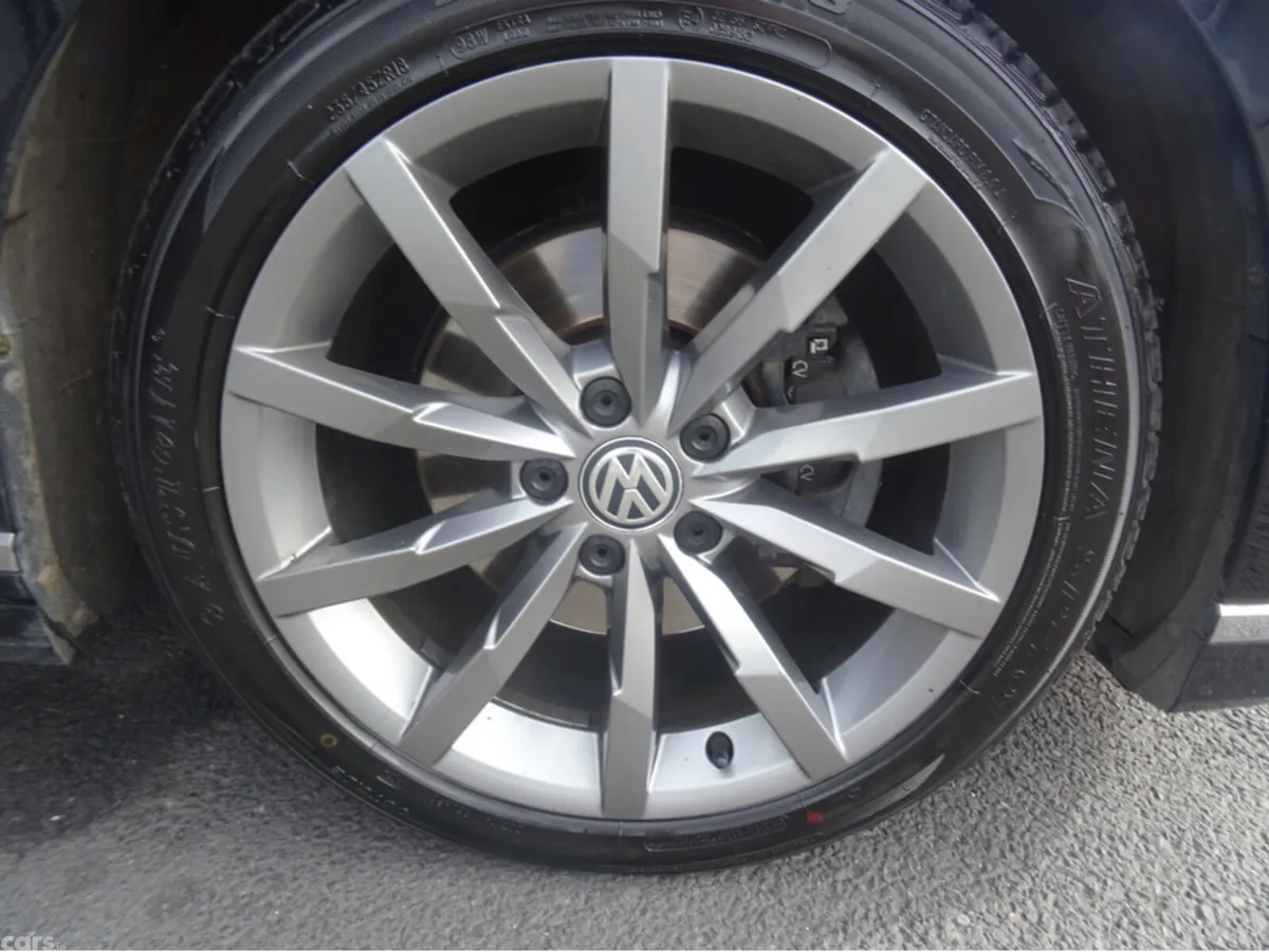 Volkswagen Passat Saloon, Diesel, 2020, Black