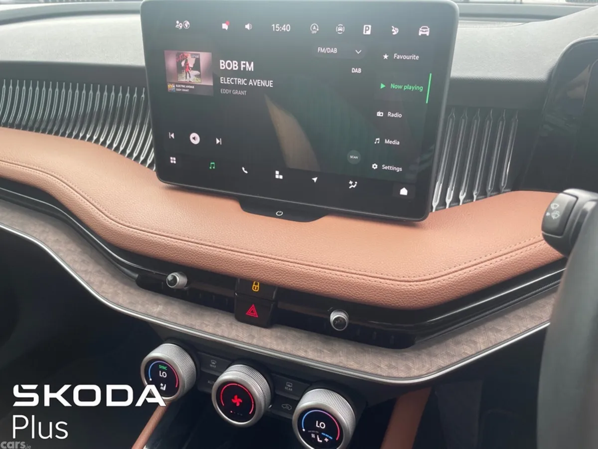 Skoda Superb Hatchback, Diesel, 2024, Red
