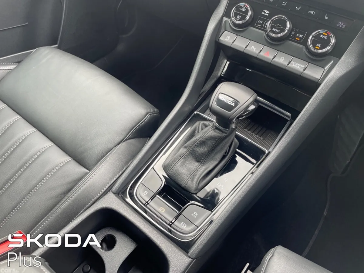 Skoda Karoq SUV, Petrol, 2026, Grey