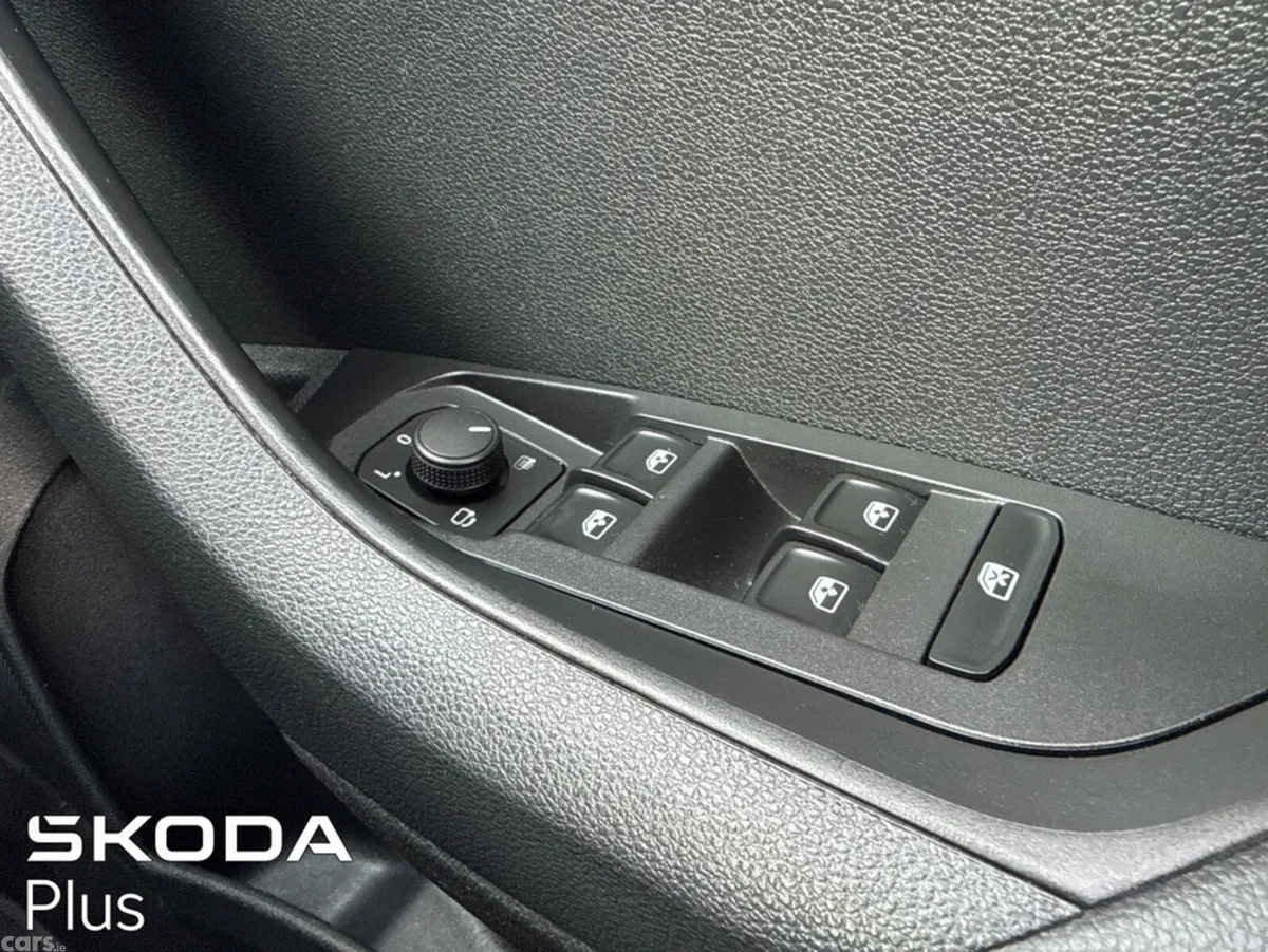 Skoda Karoq SUV, Diesel, 2024, Grey