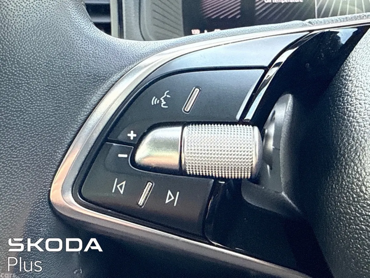 Skoda Karoq SUV, Diesel, 2024, Grey