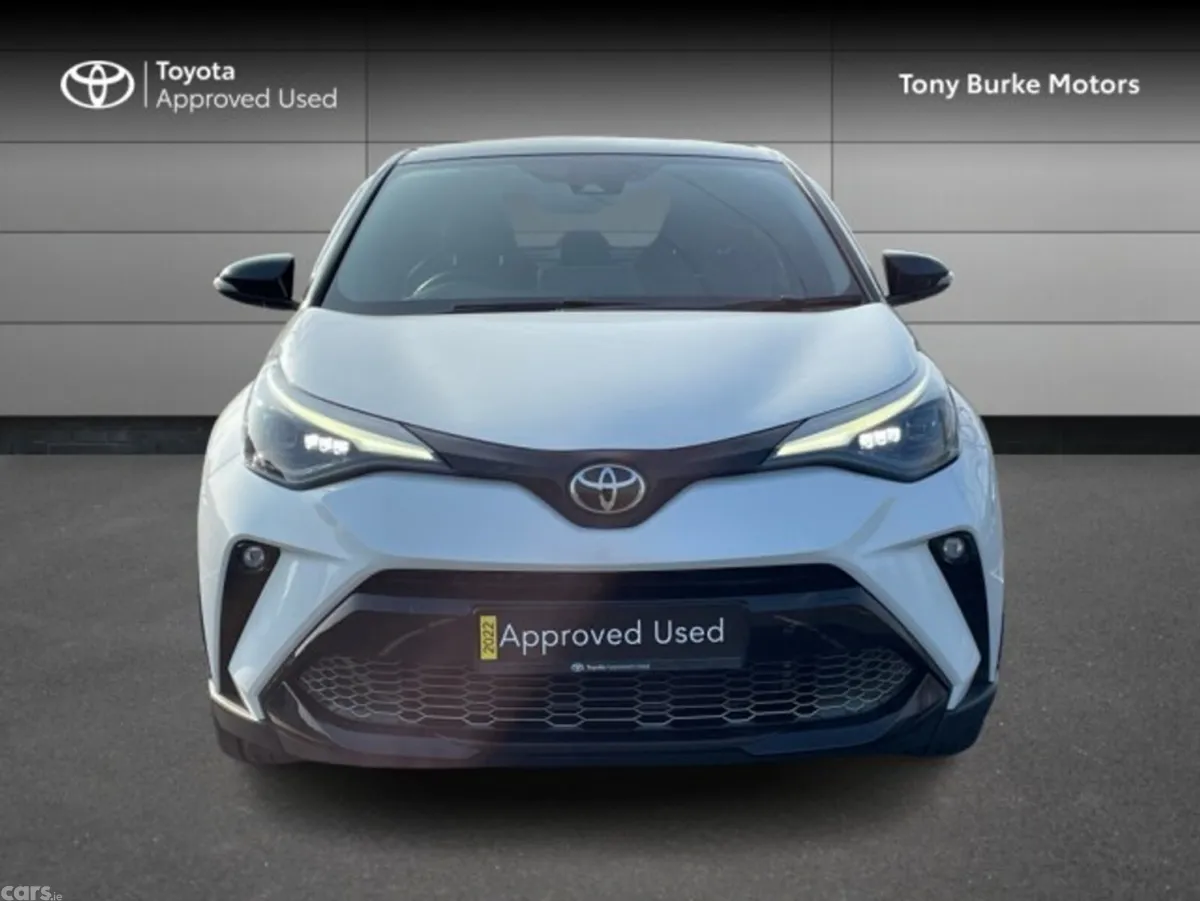 Toyota C-HR SUV, Petrol Hybrid, 2022, White