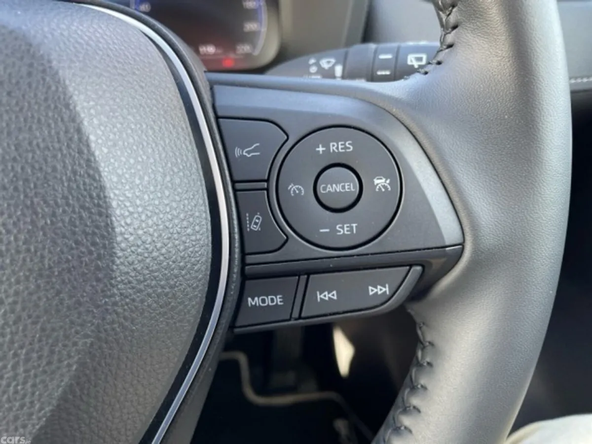 Toyota RAV4 SUV, Petrol Hybrid, 2024, Blue