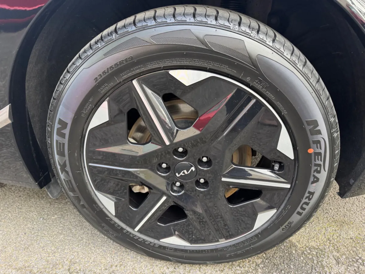 Kia EV6 Hatchback, Electric, 2025, Grey