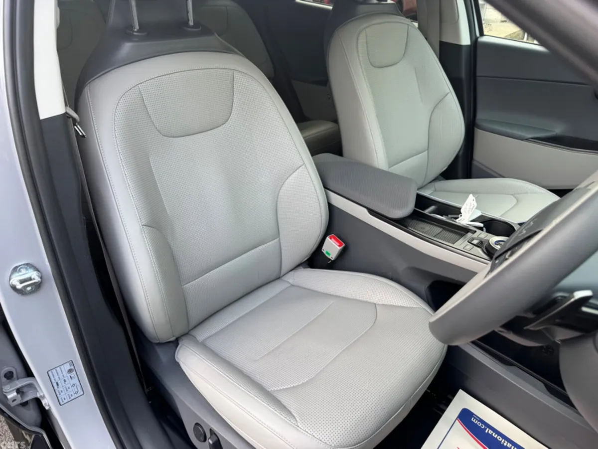 Kia EV6 Hatchback, Electric, 2025, Grey