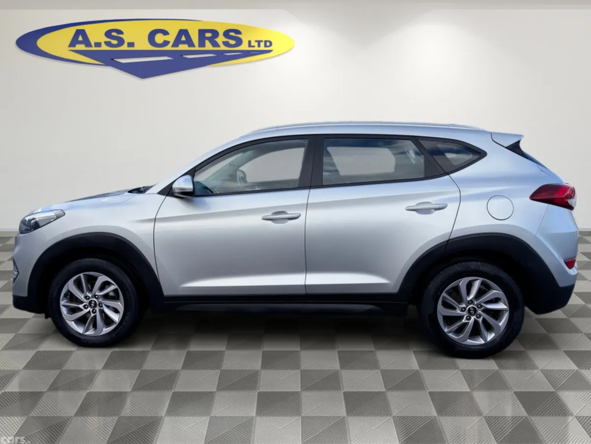 Hyundai Tucson SUV, Diesel, 2016, Silver