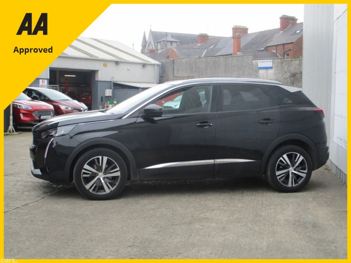 Peugeot 3008 MPV, Diesel, 2023, Black