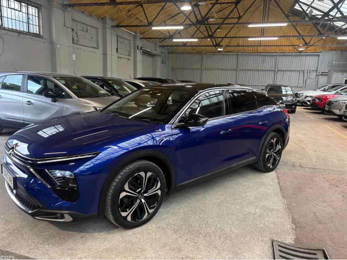Citroen C5 X Estate, Petrol, 2023, Blue