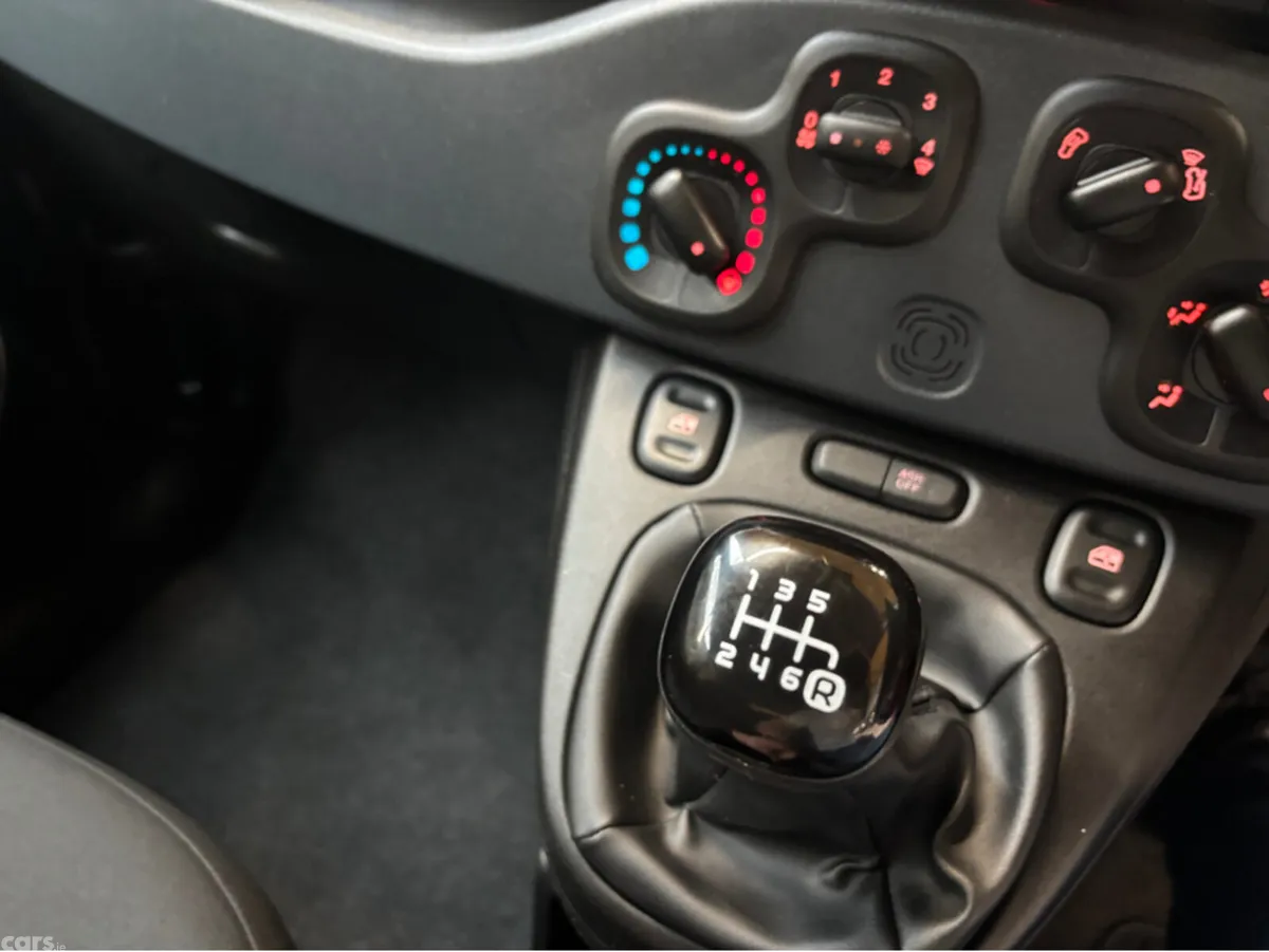 Fiat Panda MPV, Petrol, 2024, Red