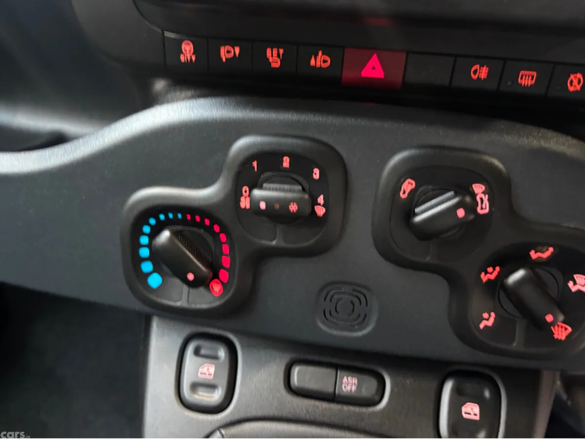 Fiat Panda MPV, Petrol, 2024, Red