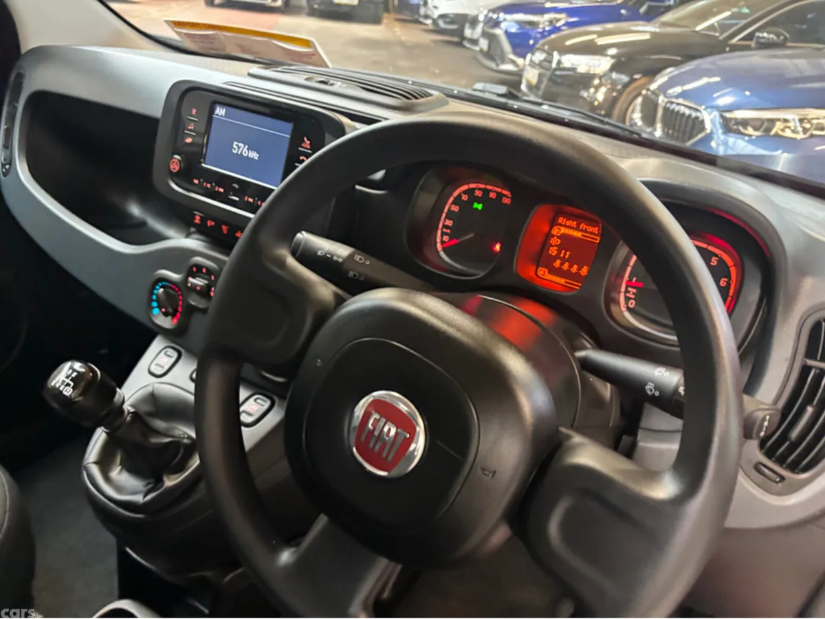 Fiat Panda MPV, Petrol, 2024, Red