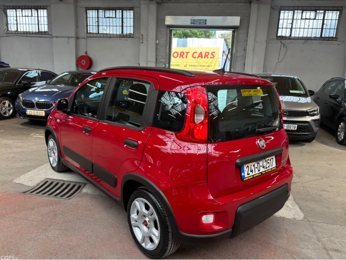 Fiat Panda MPV, Petrol, 2024, Red