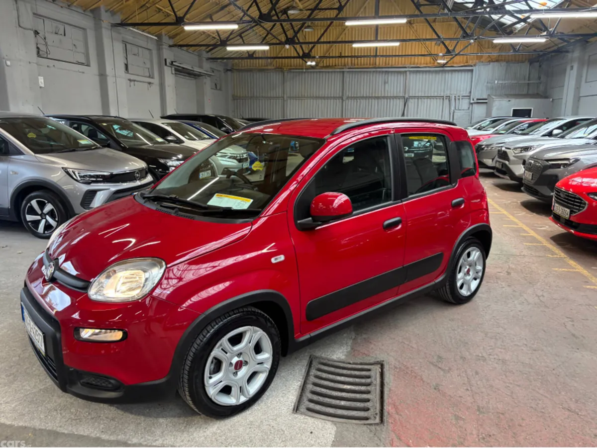 Fiat Panda MPV, Petrol, 2024, Red