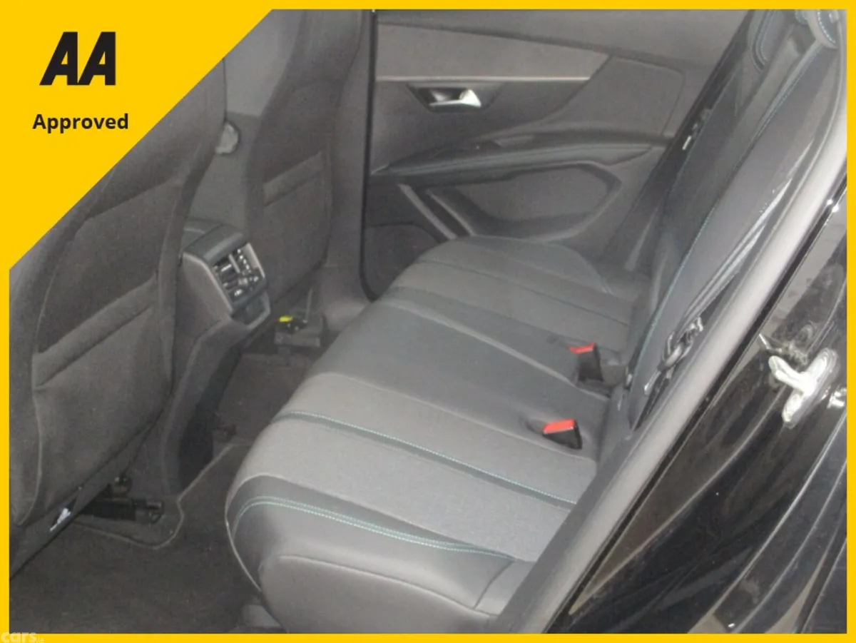 Peugeot 3008 MPV, Diesel, 2023, Black