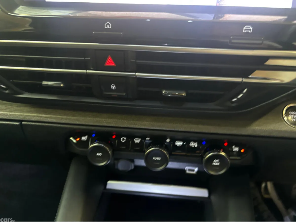 Citroen C5 X Estate, Petrol, 2023, Blue
