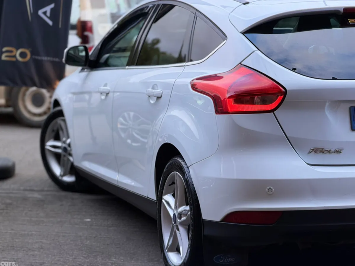 Ford Focus Hatchback, Petrol, 2017, White