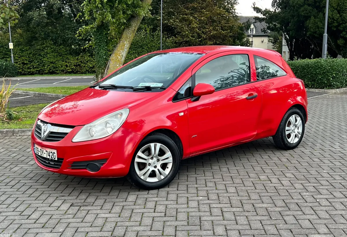 Opel Corsa Hatchback, Diesel, 2009, Red