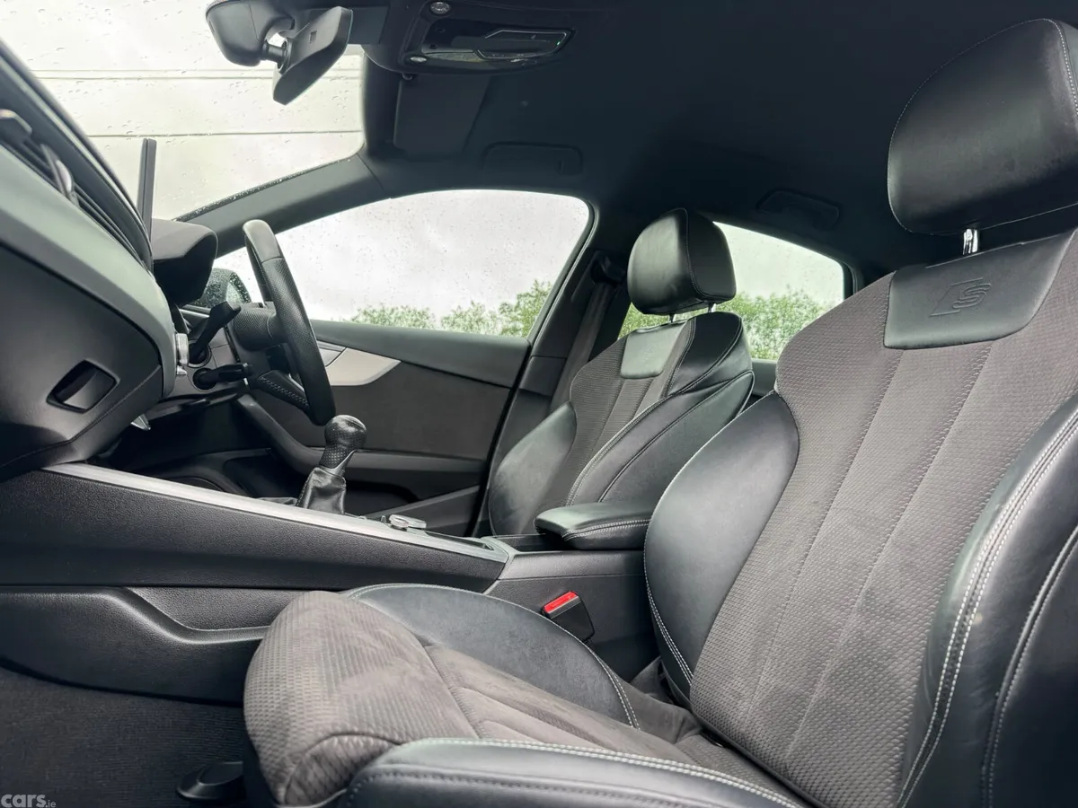 Audi A4 Saloon, Petrol, 2018, Black