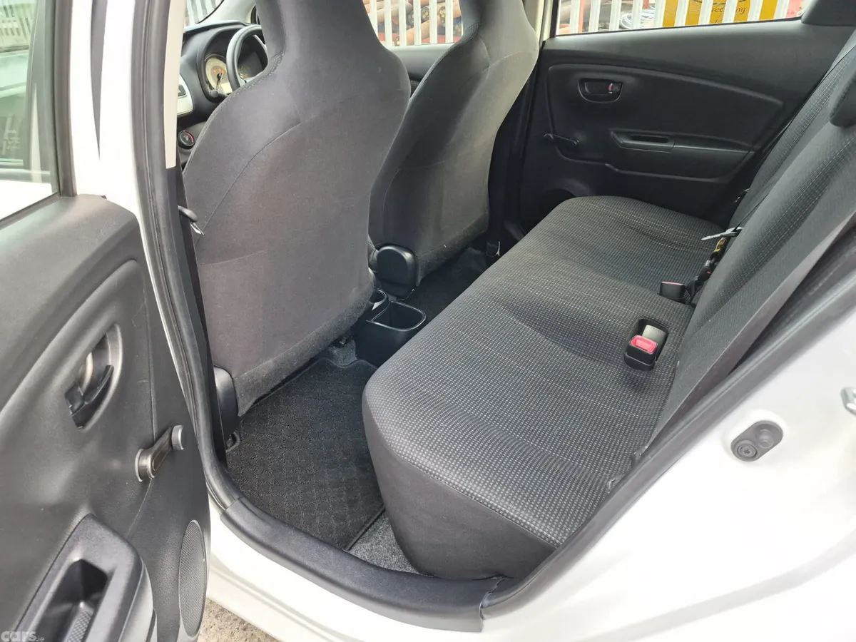 Toyota Vitz Hatchback, Petrol, 2016, White