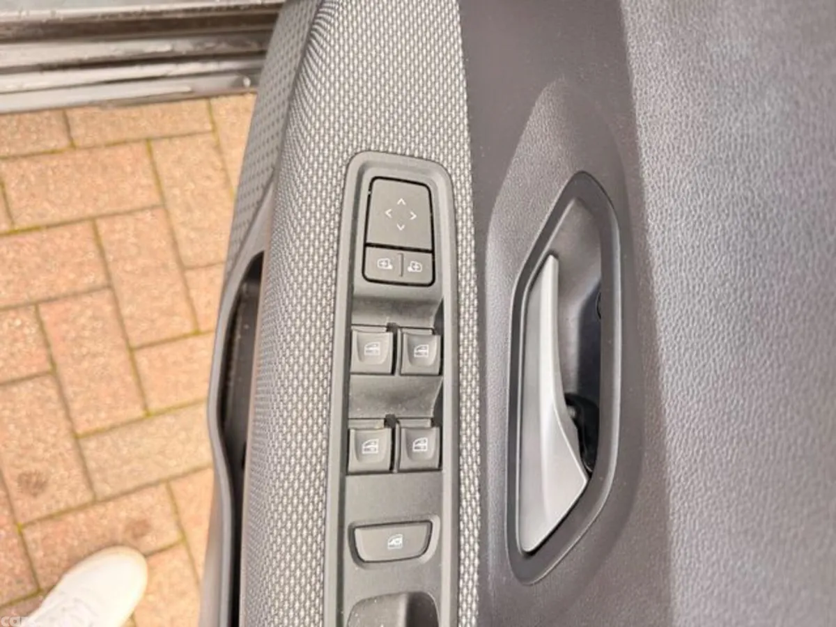 Dacia Jogger MPV, Petrol, 2023, Black