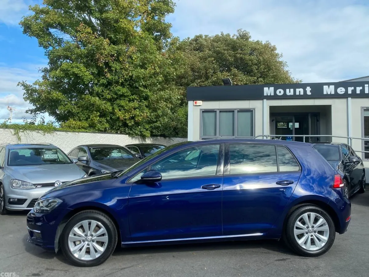 Volkswagen Golf Hatchback, Petrol, 2017, Blue